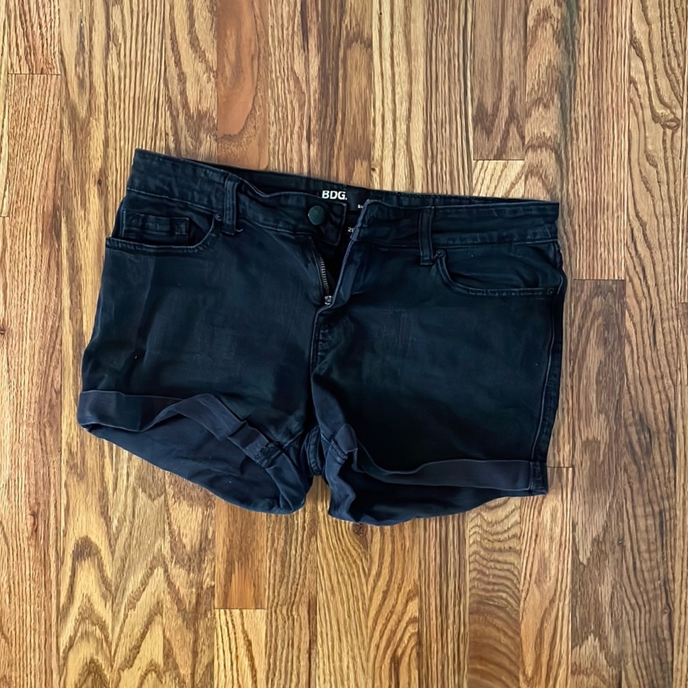 BDG Black Shortie